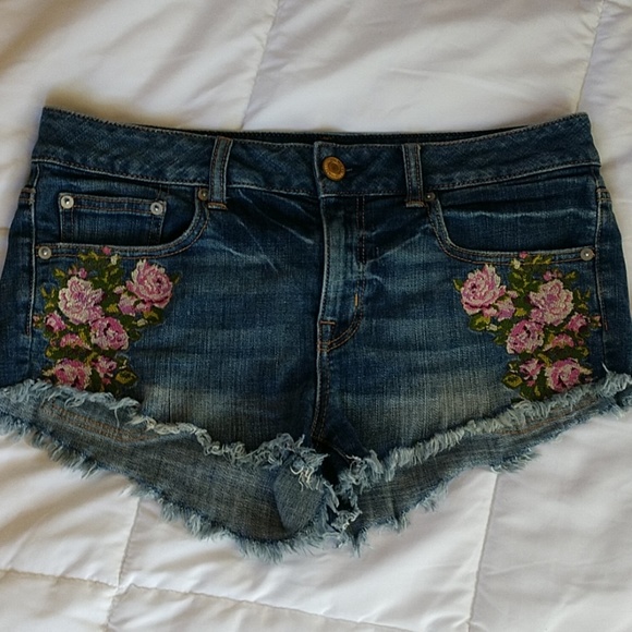 American Eagle Outfitters Pants - American Eagle jean shorts. Size 8